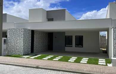 Imagem: A casa em condomínio possui 3 Dormitórios, 1 Banheiro, 3 Vagas