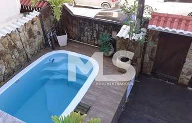 Imagem: A casa em condomínio possui 3 Dormitórios, 3 Banheiros, 1