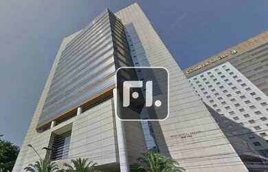 Imagem: O depósito possui 5 Vagas na garagem e 477m² de Área e está