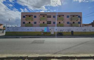 Imagem: O apartamento possui 1 Dormitório, 1 Banheiro, 1 Vaga na garagem