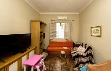 Imagem 9: CASA 4 DORM, 2 BANHEIROS - TERRENO 11X40= 433,31M²