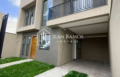 Imagem: A casa possui 2 Dormitórios, 2 Banheiros, 2 Vagas na garagem