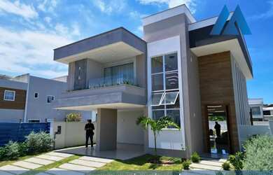 Imagem: A casa em condomínio possui 4 Dormitórios, 3 Banheiros, 5