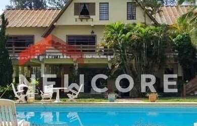 Imagem: A fazenda possui 4.000m² de Área e está localizado em Itaim