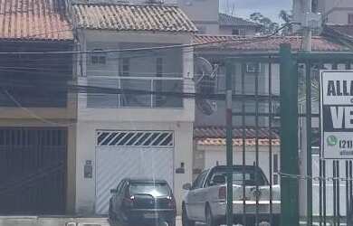 Imagem: A casa em condomínio possui 2 Dormitórios, 2 Banheiros, 1