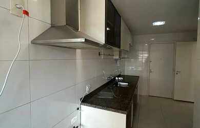 Imagem: O apartamento possui 1 Dormitório, 2 Banheiros, 2 Vagas na