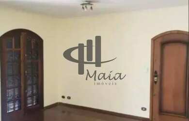 Imagem: A casa possui 2 Dormitórios, 3 Banheiros, 5 Vagas na garagem