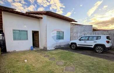 Imagem: A casa em condomínio possui 3 Dormitórios, 3 Banheiros e 140m²