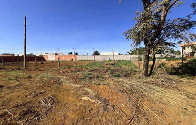 Imagem: O terreno possui 300m² de Área e está localizado em Taguatinga