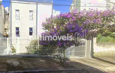 Imagem: O apartamento possui 3 Dormitórios, 2 Banheiros, 3 Vagas na