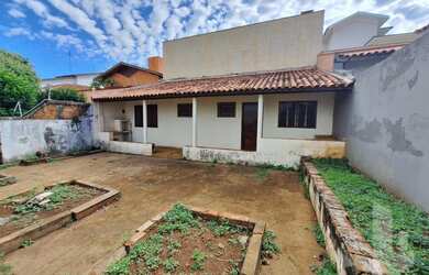 Imagem: A casa possui 1 Dormitório, 1 Banheiro e 40m² de Área e está