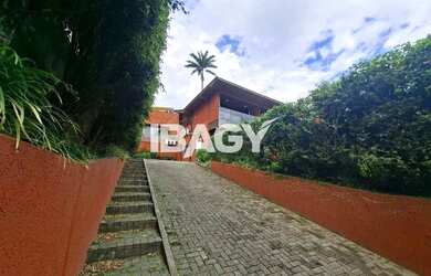 Imagem: O apartamento possui 1 Dormitório, 1 Banheiro, 38m² de Área