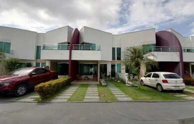 Imagem: A casa em condomínio possui 3 Dormitórios, 3 Banheiros, 3