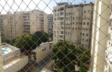 Imagem: O apartamento possui 2 Dormitórios, 1 Banheiro, 80m² de Área