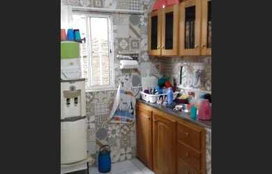 Imagem: A casa possui 3 Dormitórios, 2 Banheiros, 3 Vagas na garagem