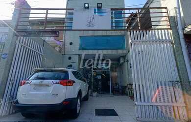 Imagem: O depósito possui 2 Vagas na garagem, 300m² de Área e está