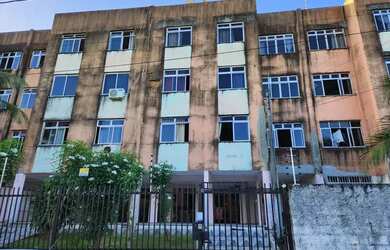 Imagem: O apartamento possui 2 Dormitórios, 2 Banheiros, 75m² de Área