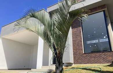 Imagem: A casa em condomínio possui 3 Dormitórios, 2 Banheiros, 2