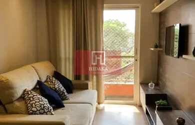 Imagem: O apartamento possui 3 Dormitórios, 1 Banheiro, 1 Vaga na garagem