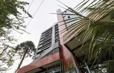 Imagem: O depósito possui 2 Vagas na garagem, 28m² de Área e está