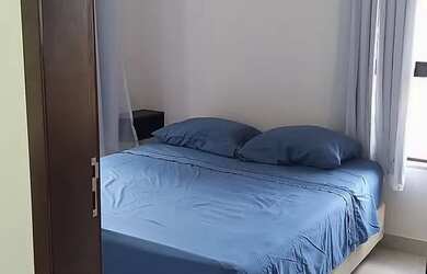 Imagem: O apartamento possui 1 Dormitório, 1 Banheiro, 1 Vaga na garagem