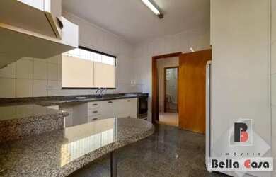 Imagem 5: Casa a venda com 4 dormitórios a venda na mooca, entrada lateral e quintal