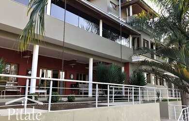 Imagem: A casa em condomínio possui 5 Dormitórios, 5 Banheiros, 5