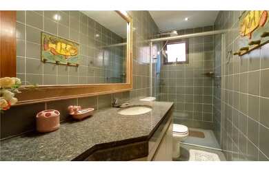 Imagem 15: Que tal investir em um imóvel todo mobiliado a algumas quadras da beira...