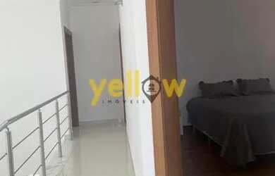 Imagem 3: Condomínio Arujá 5. Churrasqueira, Guarda roupa, 300m² de Áreae2 Vagas...