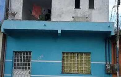 Imagem: A casa possui 2 Dormitórios, 1 Banheiro, 60m² de Área, Imóvel