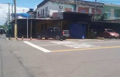 Imagem: A casa possui 5 Dormitórios, 5 Banheiros e está localizado