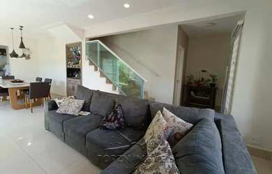 Imagem 9: Sobrado para venda tem 289 metros quadrados com 4 quartos em Tremembé...