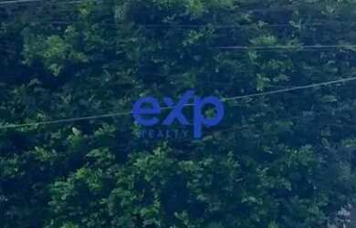 Imagem: A casa possui 4 Dormitórios, 3 Banheiros, 3 Vagas na garagem