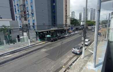 Imagem: A casa possui 3 Dormitórios, 3 Banheiros, 1 Vaga na garagem
