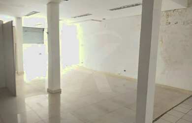 Imagem 11: Salão comercial na Avenida Roland Garros