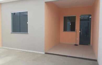 Imagem: A casa possui 2 Dormitórios, 1 Banheiro, 1 Vaga na garagem