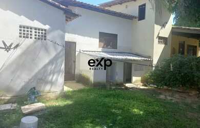 Imagem 7: Casa com 5 cômodos, sendo na casa principal, uma suite com closet, duas...