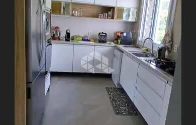 Imagem 16: Casa a venda com 3 quartos 4 banheiros, 2 vagas de garagem, com espera...