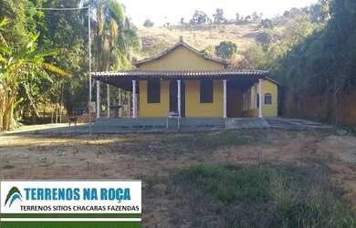 Imagem 2: Sitio em Crucilândia/MG, com nascente e lagoa, casa nova grande ótimo...