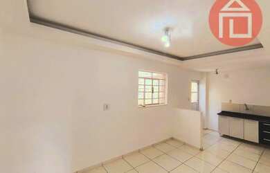 Imagem 3: Casa com 3 dormitórios para alugar, 150 m² por R$ 2.600,00/mês - Vila Municipal - Bragança