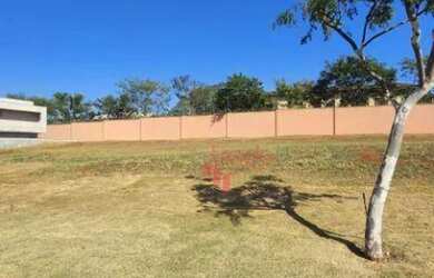 Imagem 4: Terreno Residencial à Venda em Condomínio Fechado no Bairro Bonfim Paulista...