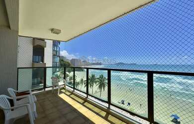 Imagem: O apartamento possui 4 Dormitórios, 5 Banheiros, 2 Vagas na