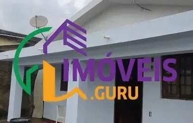 Imagem: A casa possui 3 Dormitórios, 3 Banheiros, 2 Vagas na garagem