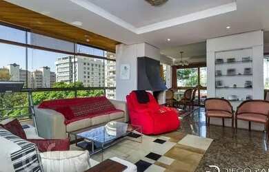 Imagem: Imóvel para venda possui 319 metros quadrados com 3 quartos