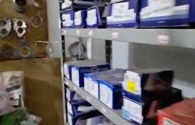 Imagem: O depósito possui 5 Vagas na garagem, 600m² de Área e está