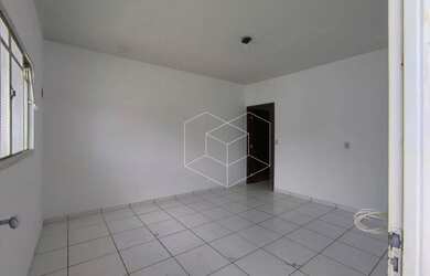 Imagem: A casa possui 2 Dormitórios, 1 Banheiro, 250m² de Área e