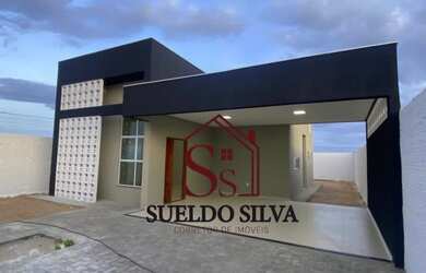 Imagem: A casa possui 3 Dormitórios, 2 Banheiros, 2 Vagas na garagem