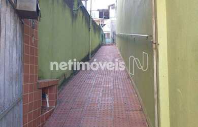 Imagem: A casa possui 2 Dormitórios, 1 Banheiro, 80m² de Área e