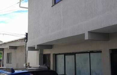 Imagem: A casa possui 1 Dormitório, 1 Banheiro, 1 Vaga na garagem e