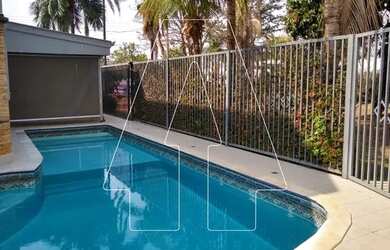 Imagem: A casa em condomínio possui 3 Dormitórios, 5 Banheiros, 3